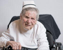Mary Margaret Kelly, Barry’s Bay, age 91. Once a nurse, always a nurse. Mary Margaret spent a lifetime as a nurse and was well respected in the nursing community.